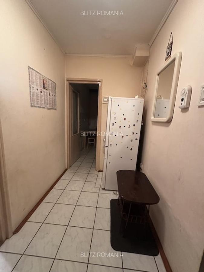 Apartament 3 camere, 56 mp, zona Decebal - 7