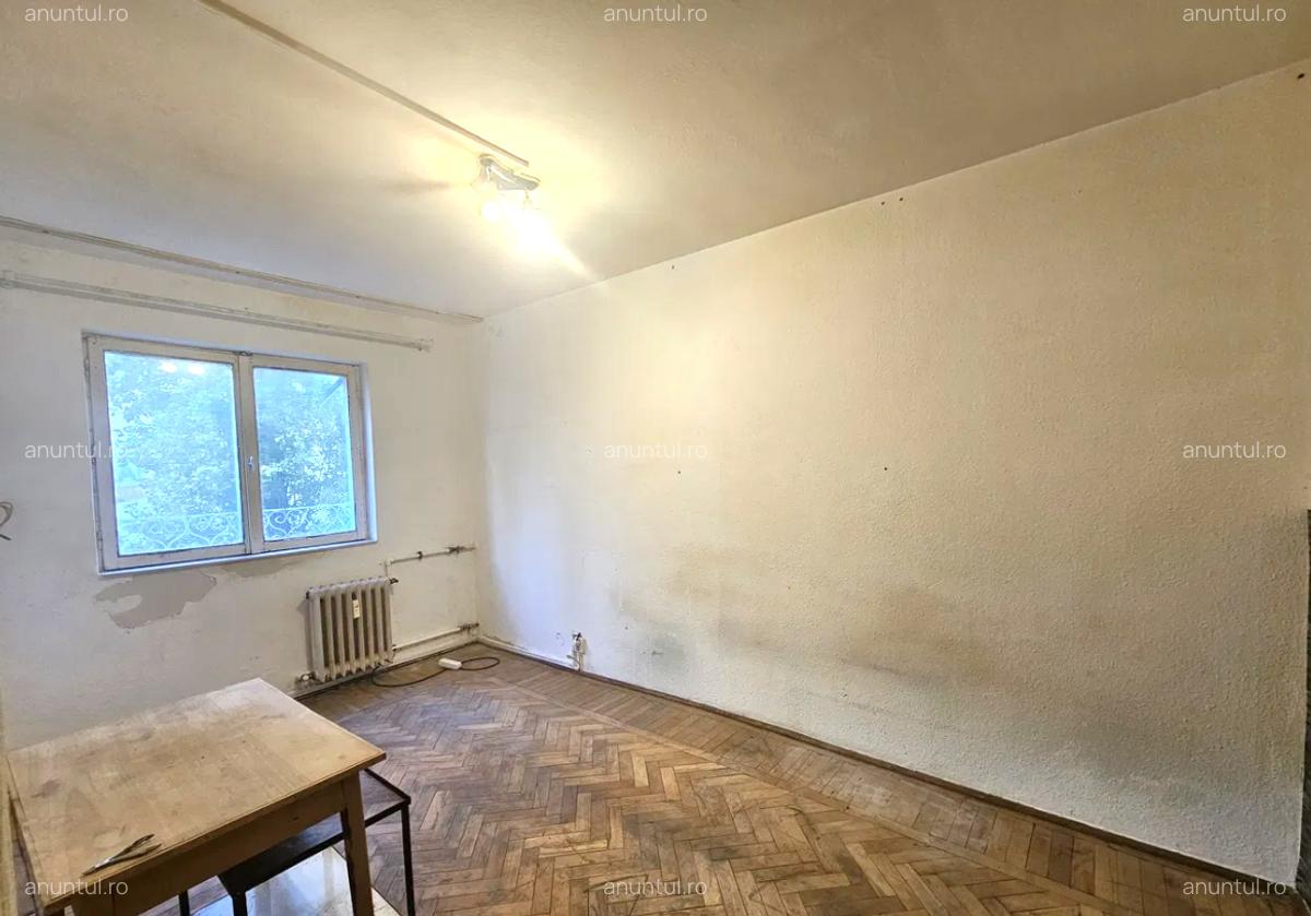 Berceni, Piata Sudului, sos. Oltenitei, stradal, bloc fara risc seismic - 1