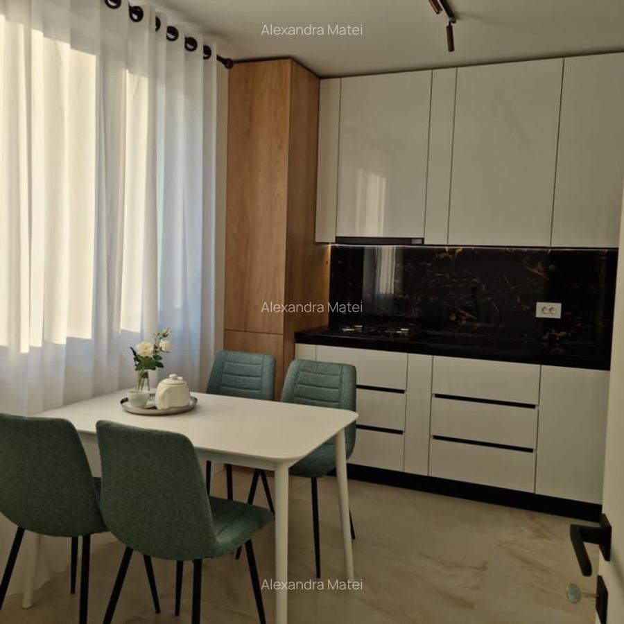 Vila tip duplex de închiriat - 5 camere - 24