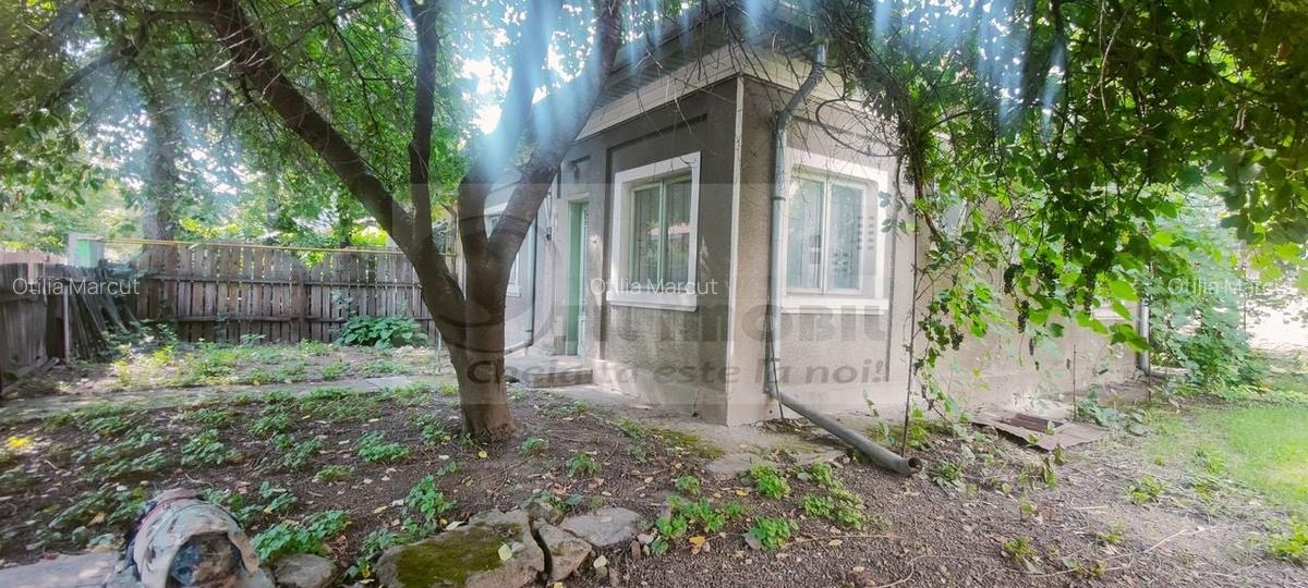 GARA CENTRU PIATA UNIRII TEREN 377 MP CU CASA - 1