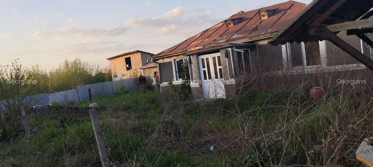 Casa de vanzare la ?ara - 2