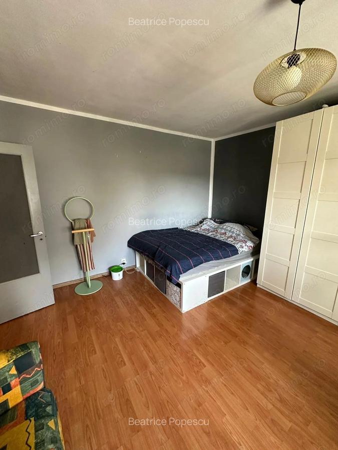 Apartament 3 camere metrou Timpuri Noi Decomandat - 1