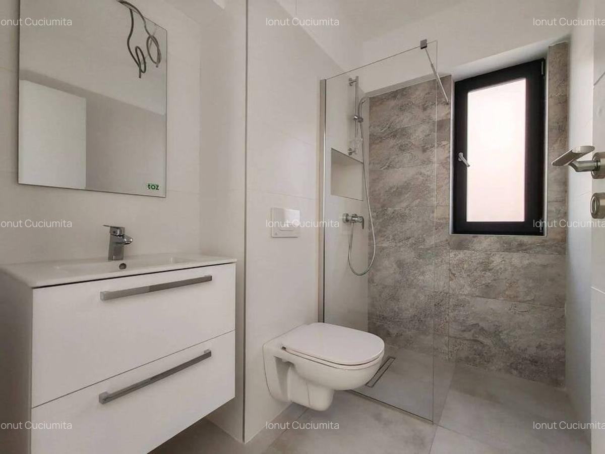 Apartament cu 3 camere decomandat în Titan - 10