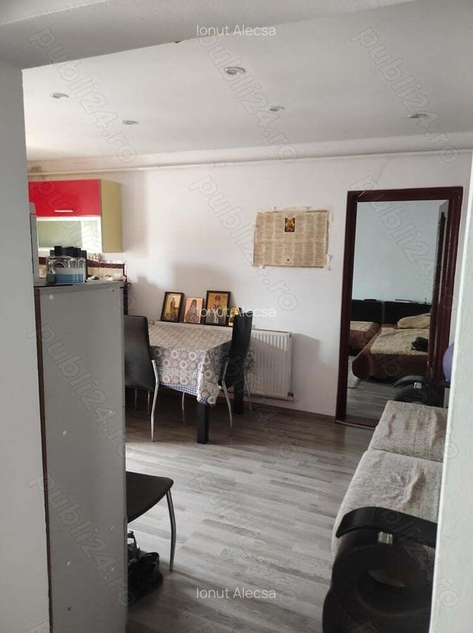 Vand apartament cu doua camere - 2