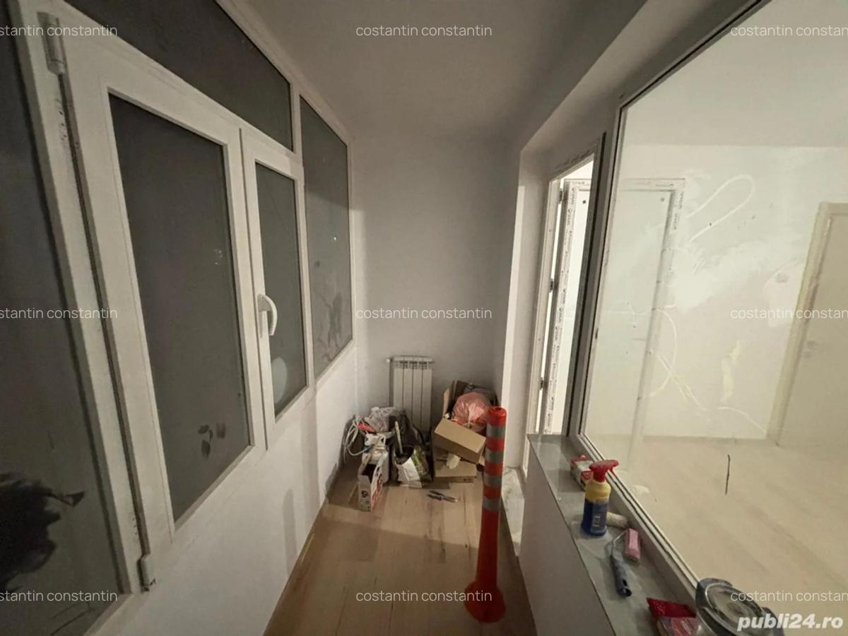 Inchiriez apartament 3 camere - 6