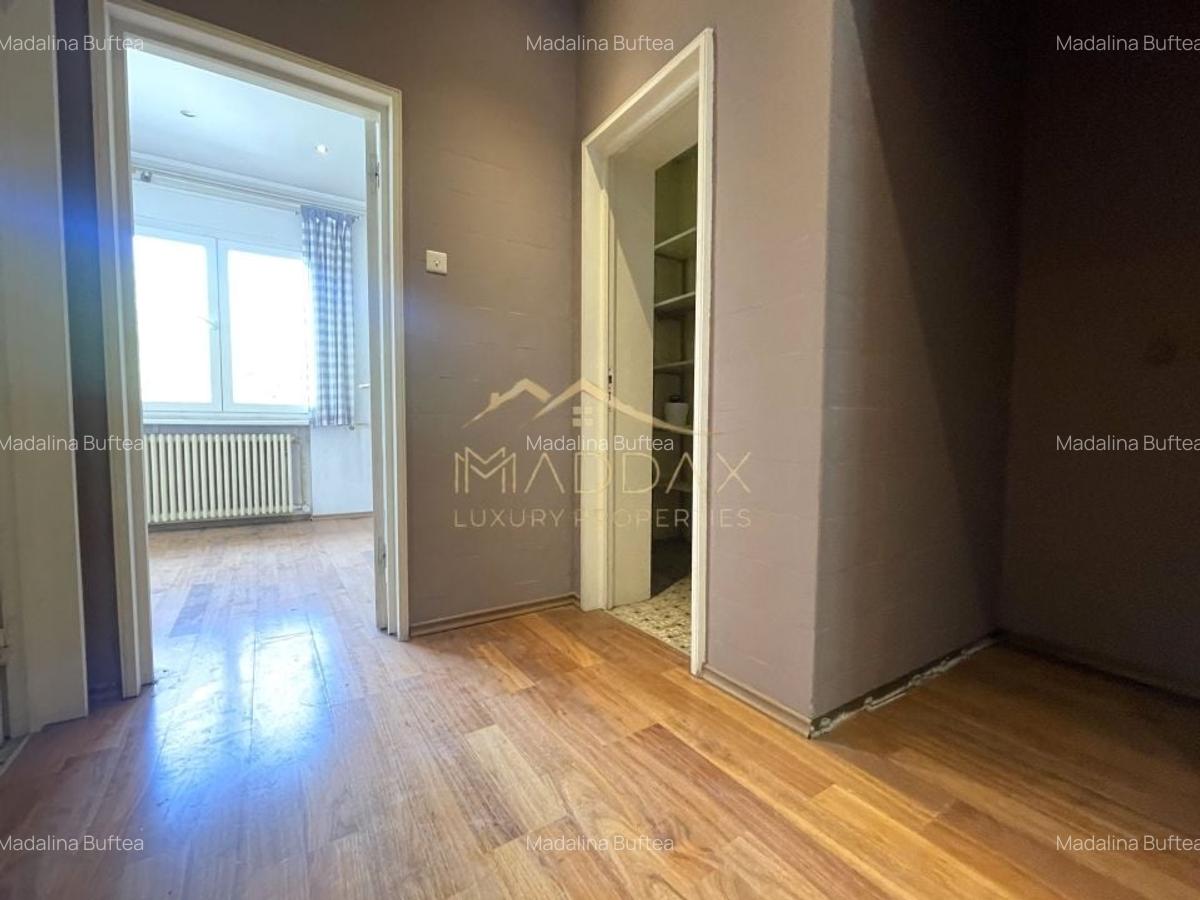 4 rooms ***203 SQM useful*** / 38 SQM terrace + garage / Primaverii - 22