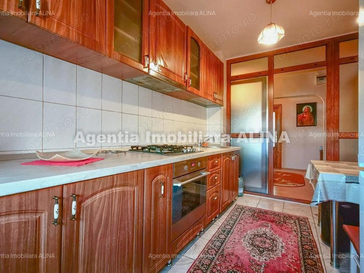 Ap. 3 camere LA CHEIE in Deva, zona Marasti, 64 mp, decomandat, etaj 4, mobilat si utilat. - 3