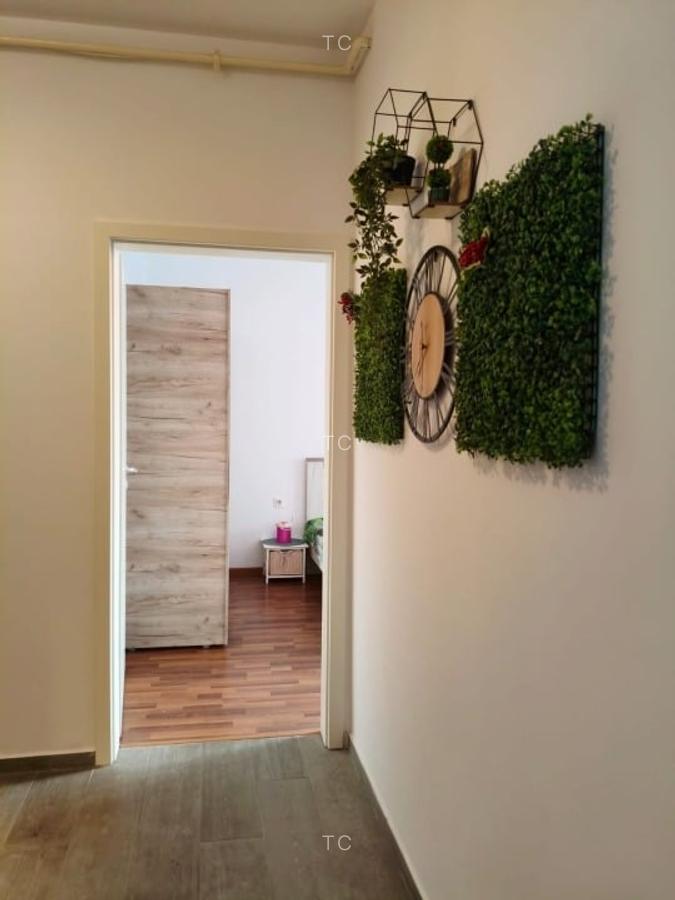 Proprietar vand ap. 2 camere mobilat + loc parcare inclus, Dumbrăvița - 1