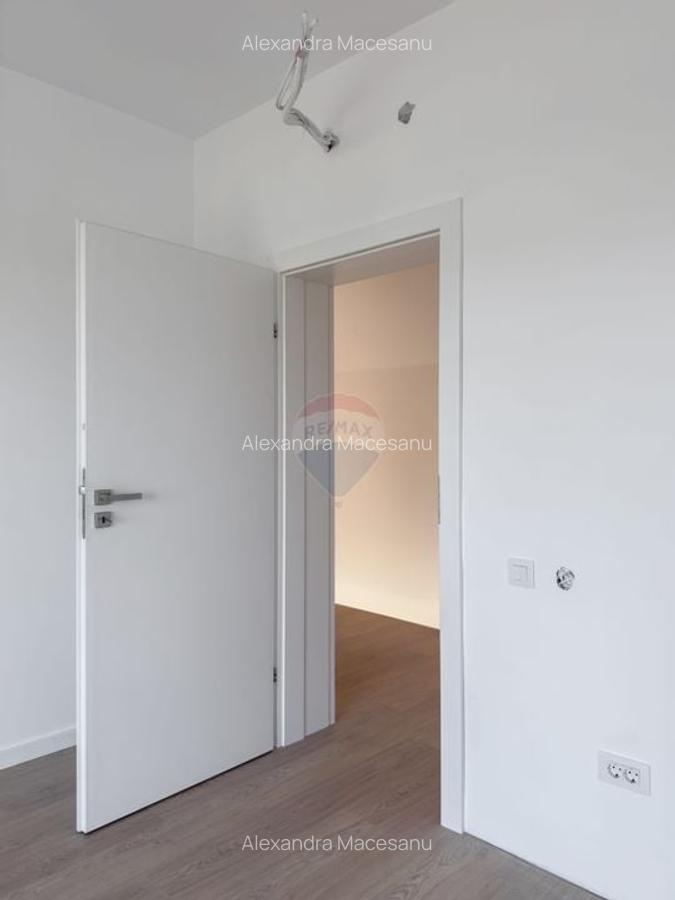 Casa / Vila cu 4 camere de vanzare - 12