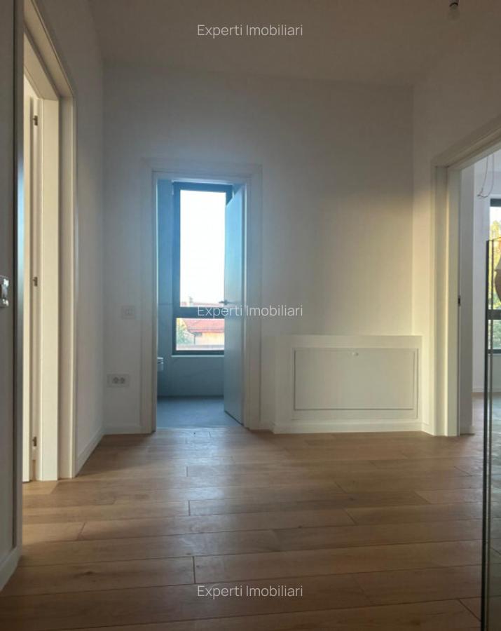 Vila deosebita de vanzare - zona Mamaia Nord pe malul laculu - 15