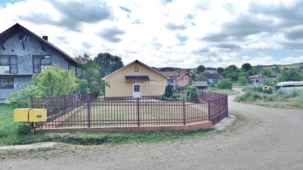 Vând casă 163 mp în Ciolt, Maramureș, teren 750 mp - 3