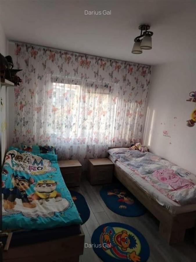 Apartament cu 3 camere decomandat în Decebal - 3