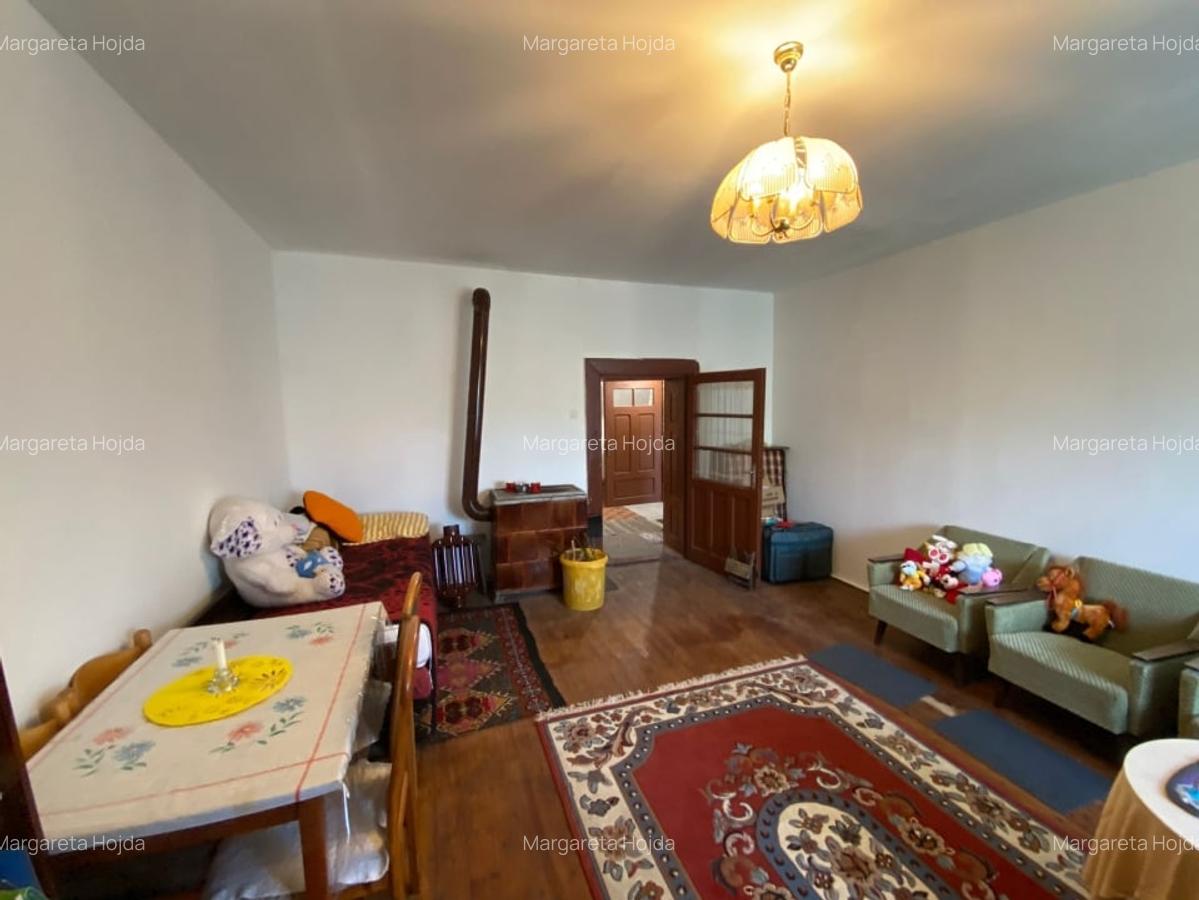 Casa de vacanta , 2 cam, teren 3.381 mp - 10