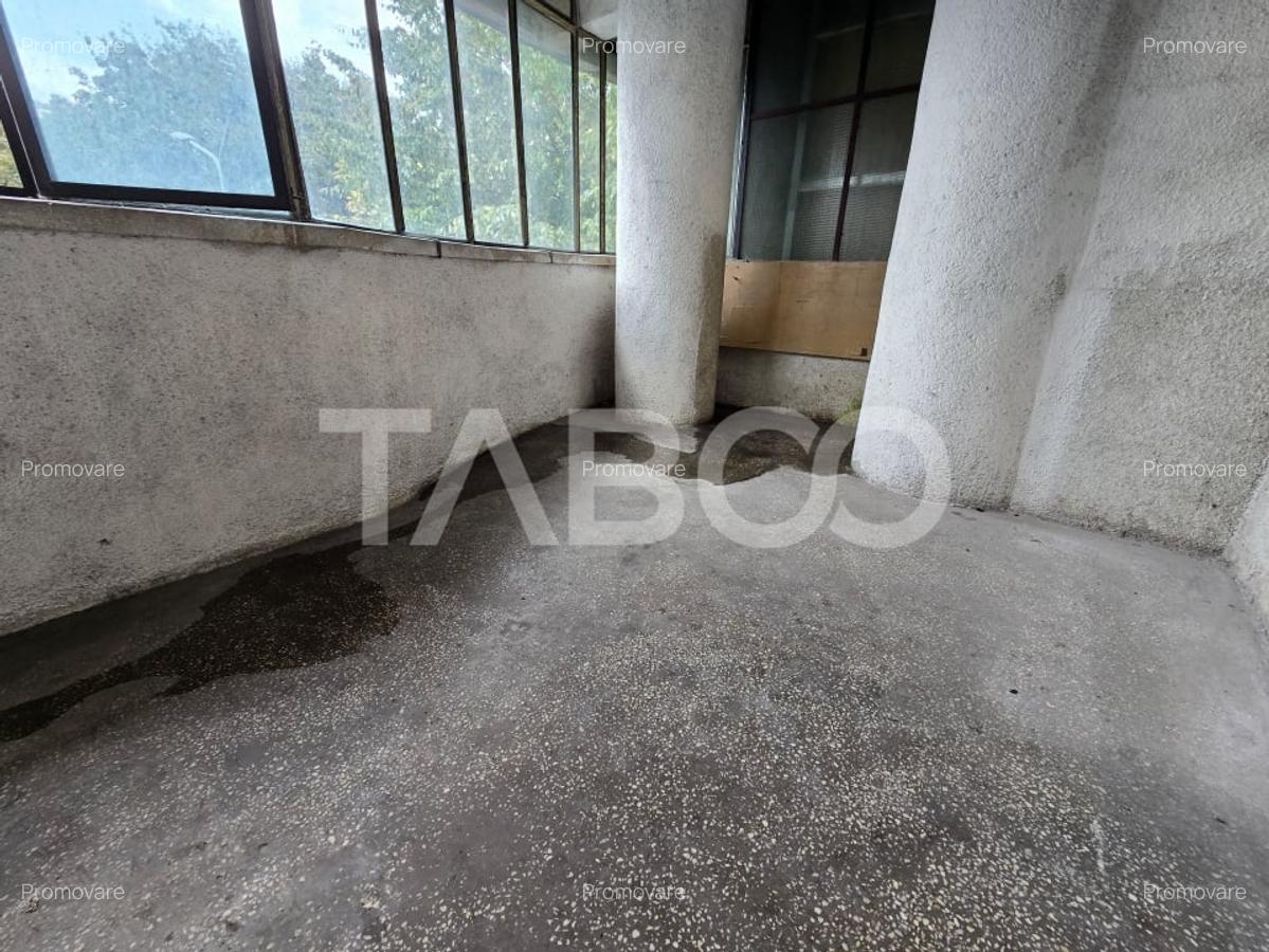 Apartament decomandat 4 camere 4 balcoane 2 bai etaj 1 Central Sibiu - 15 Apartament decomandat 4 camere 4 balcoane 2 bai etaj 1 Central Sibiu - 15