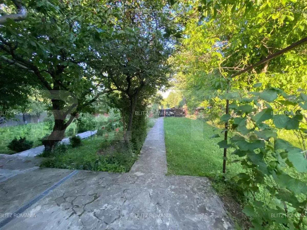 Casa solida de vanzare 120mp, 1840mp teren la strada principala Paun - 2 Casa solida de vanzare 120mp, 1840mp teren la strada principala Paun - 2