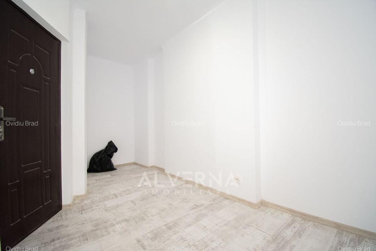 Apartament 2 camere cu 2 bai, pe 2 niveluri in vila renovata - Central - 3