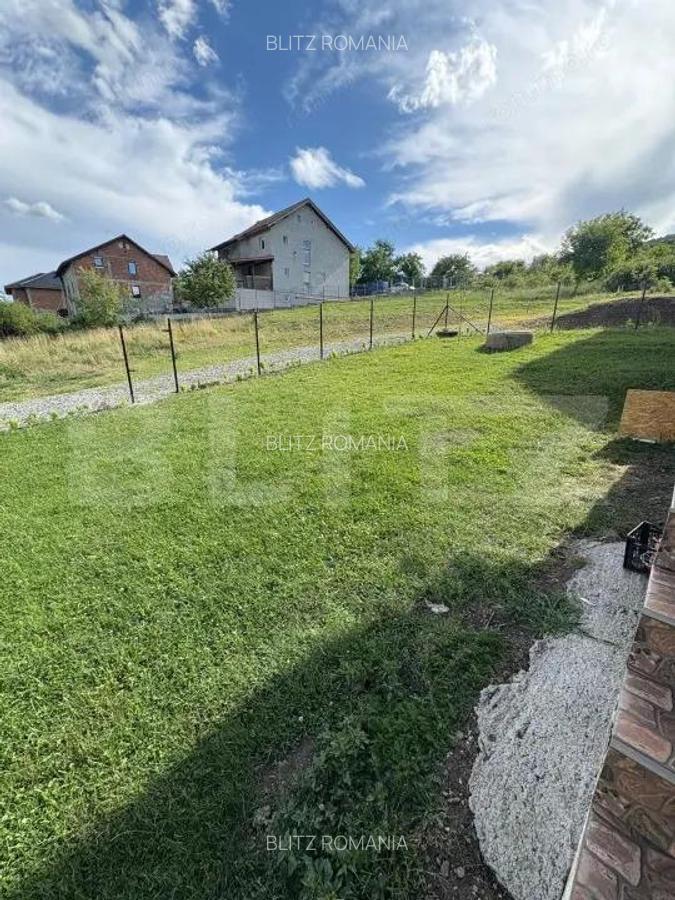 Casa de vanzare 140 mp, 5 ari teren, garaj interior zona Pensiunea Morariu - 6