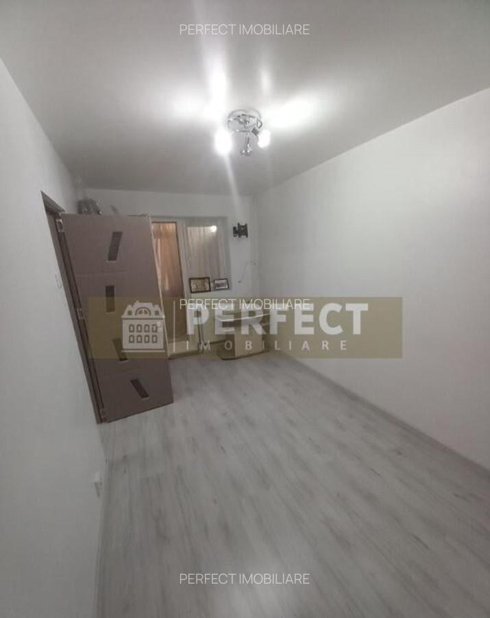 Ap.3 camere ETAJ 3,pret 64.500 euro! (zona Mihai Bravu) - 4 Ap.3 camere ETAJ 3,pret 64.500 euro! (zona Mihai Bravu) - 4