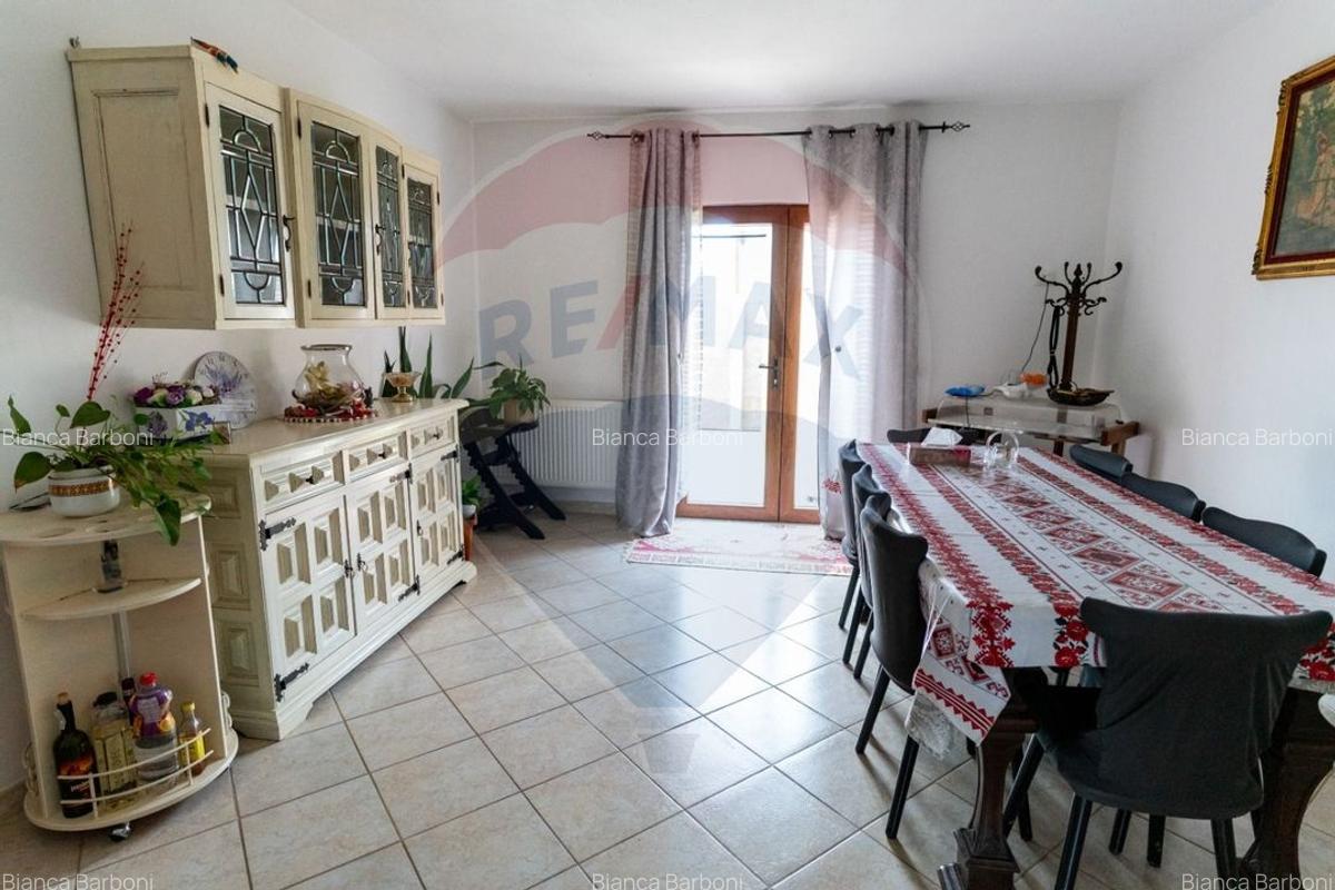 Vila/Pensiune de vanzare Bacia,jud.Hunedoara - 9