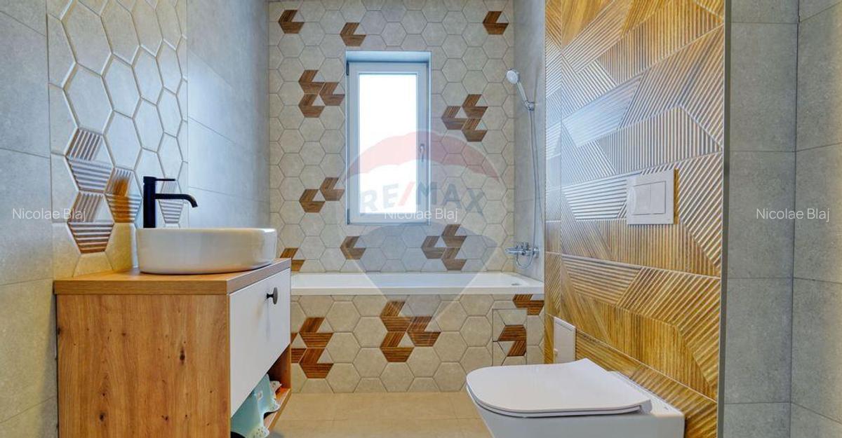 Casa / Vila cu 4 camere de vanzare in zona Sud - 3