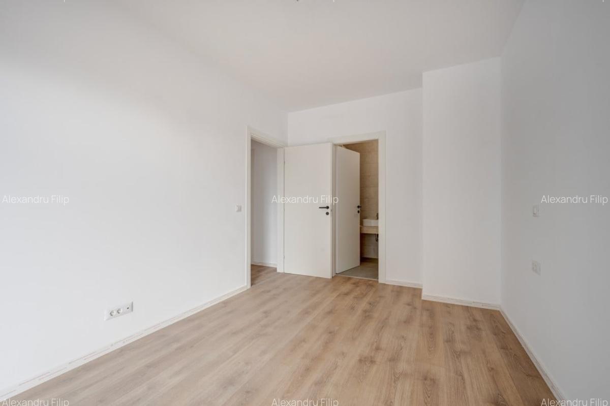 Apartament cu 3 camere decomandat în 13 Septembrie - 15