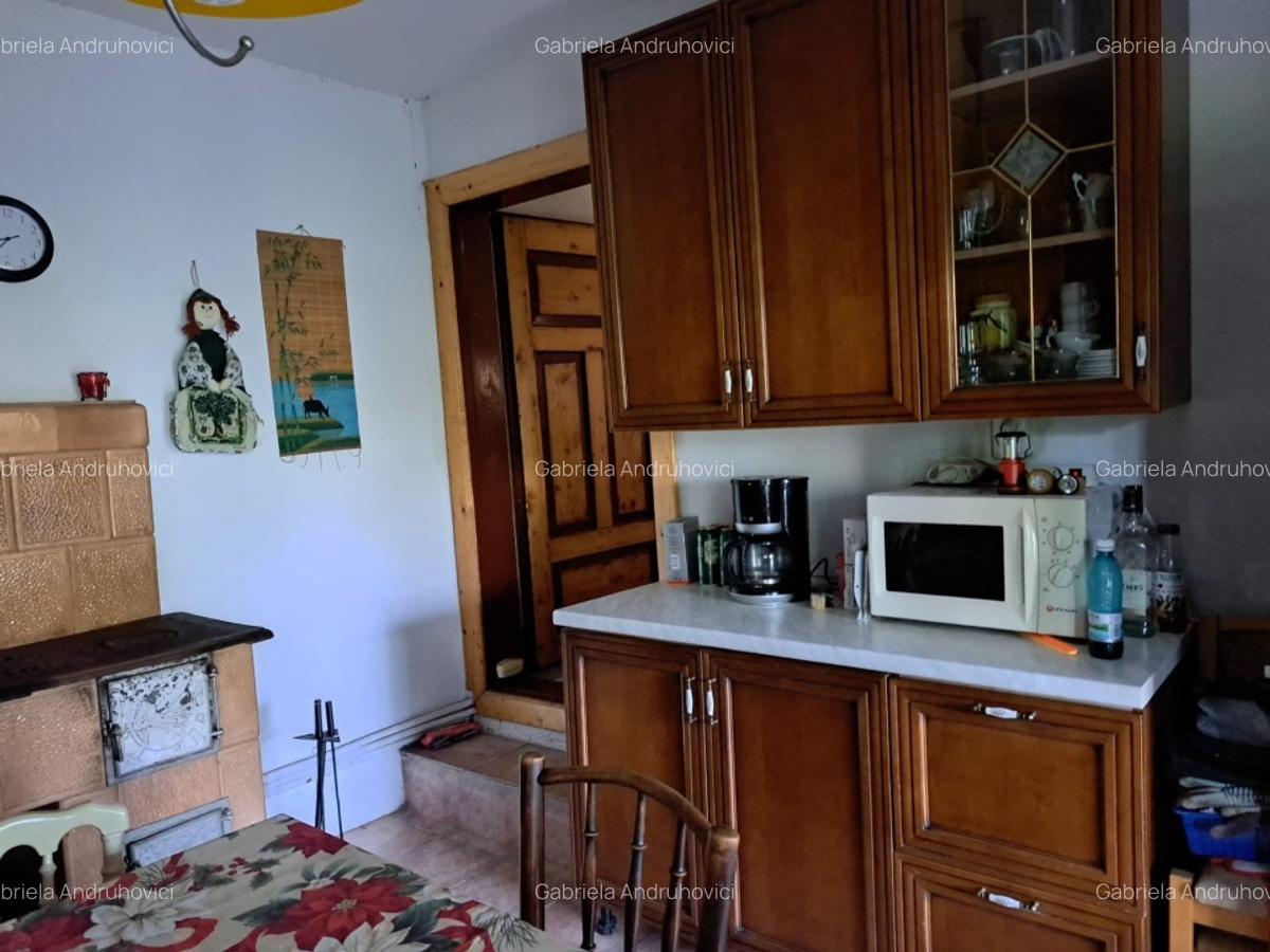 Casa primitoare situata într-o zona foarte frumoasa, liniștită cu pomi fructifer - 6