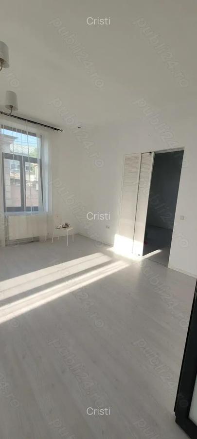 Vand casa in centru - 5 Vand casa in centru - 5