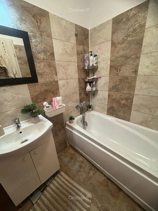 Proprietar propun spre vanzare apartament 3 camere - 4