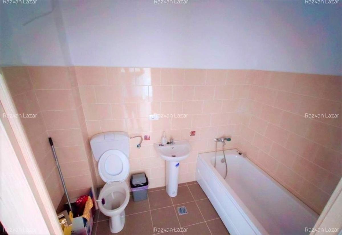 Apartament cu 2 camere semidecomandat în Apărătorii Patriei - 6