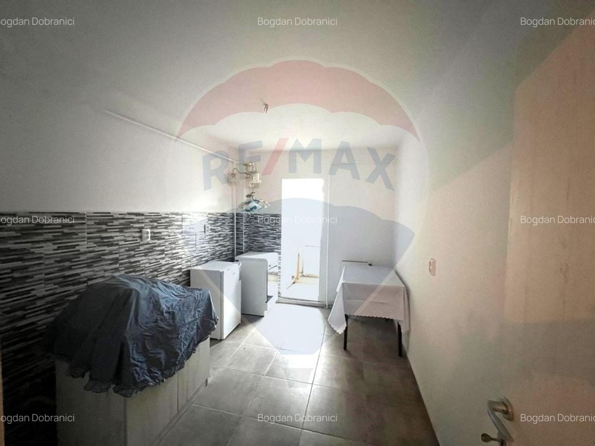 Apartament cu 3 camere decomandate de vanzare in zona Republicii - 6