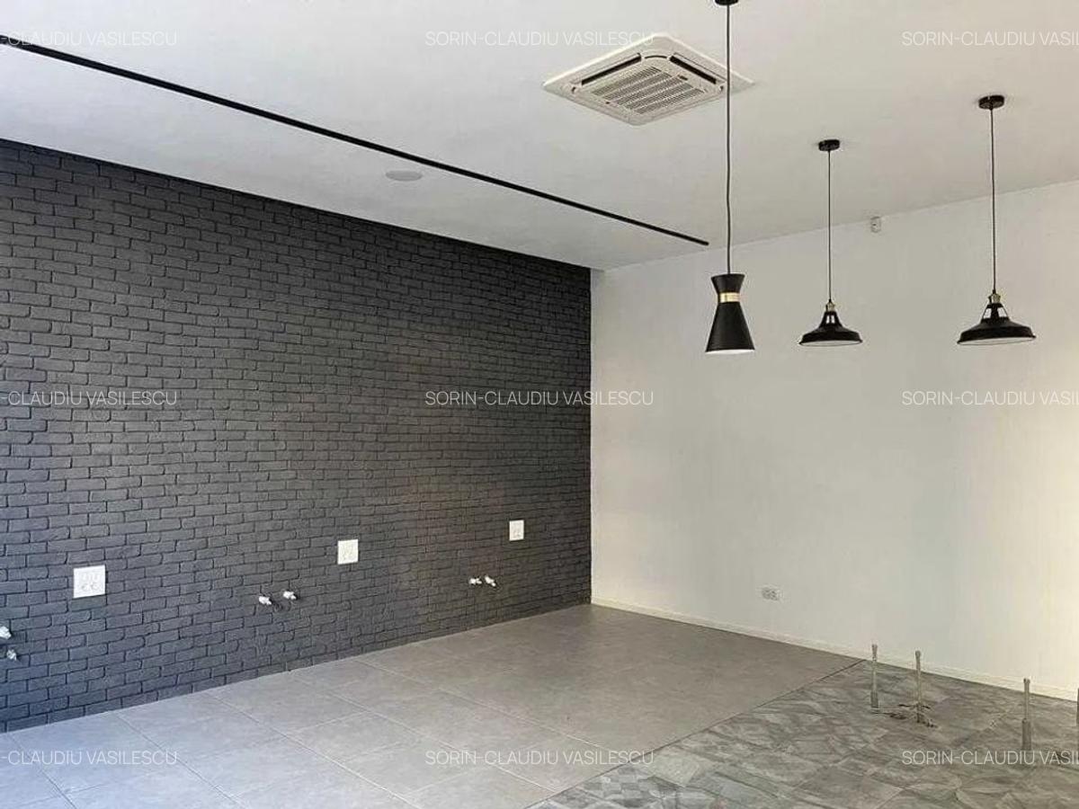 Poarta 6-spatiu comercial finisat modern cu 2 intrari - 2