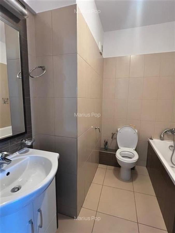Apartament cu 3 camere decomandat în Centrul Civic - 12
