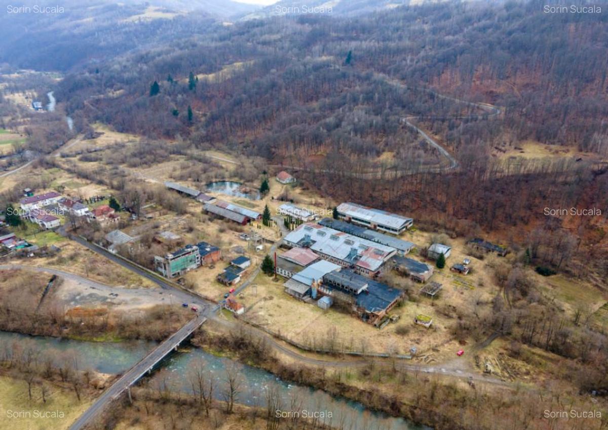 Teren ?i spa?ii industriale, com. Negreni, sat Bucea, jud. - 14