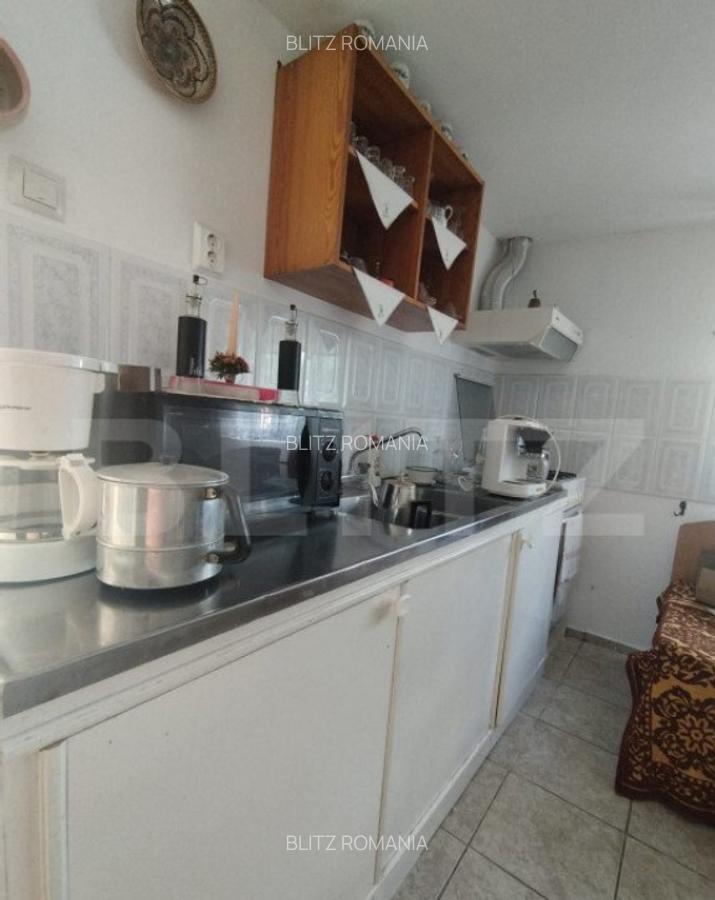 Casa batraneasca , vatra veche, teren 675, 2 fronturi strada - 7