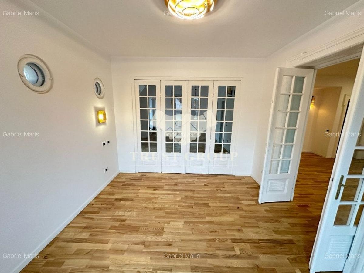 Apartament cu 4 camere decomandat în Romană - 7