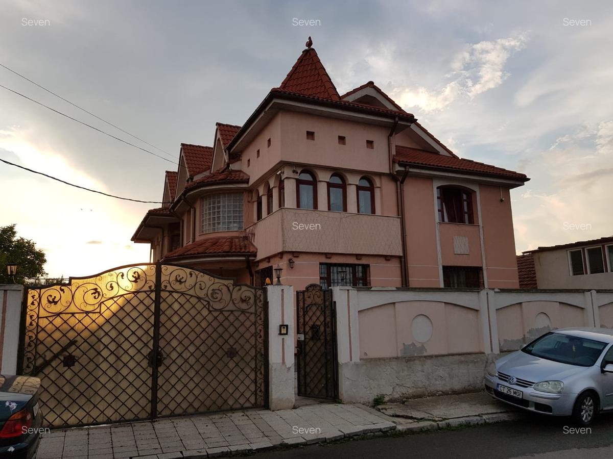 Vila S+P+E+M - zona Km. 5 - 450.000 euro(Cod E7) - 2