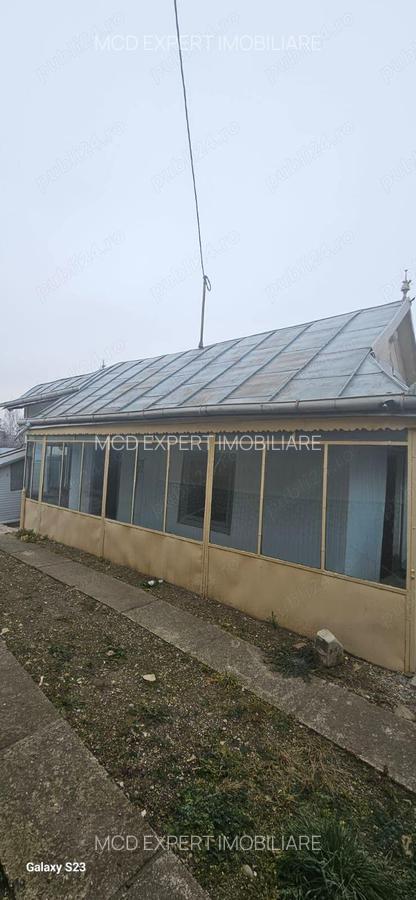Casa batraneasca in zona Orasului Targu Neam?, cu teren de 250 mp intravilan - 2