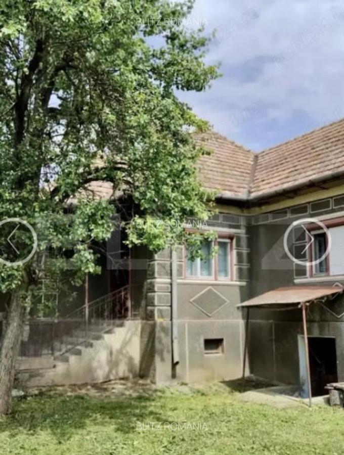 Casa cu 3 camere bucatarie si Baie 70 mp ?i teren de 1300mp - 1