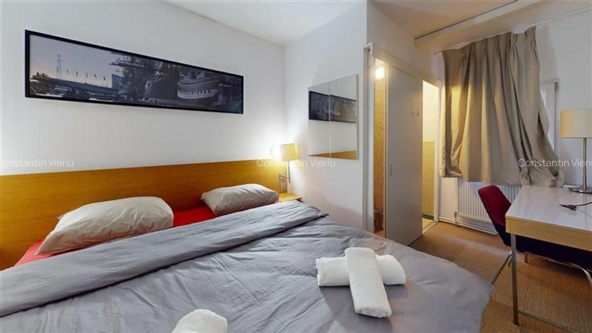 LIVE! Motel sub proiect inovator,design eco-friendly,confort optimizat,Cristian, - 36