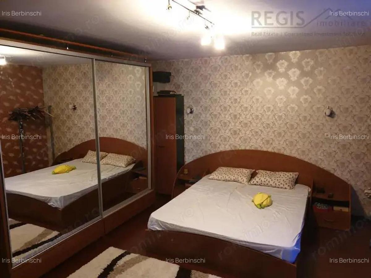 Vila 8 Camere si Curte Spatiu Ideal pentru Familie Mare sau Investitie - 14