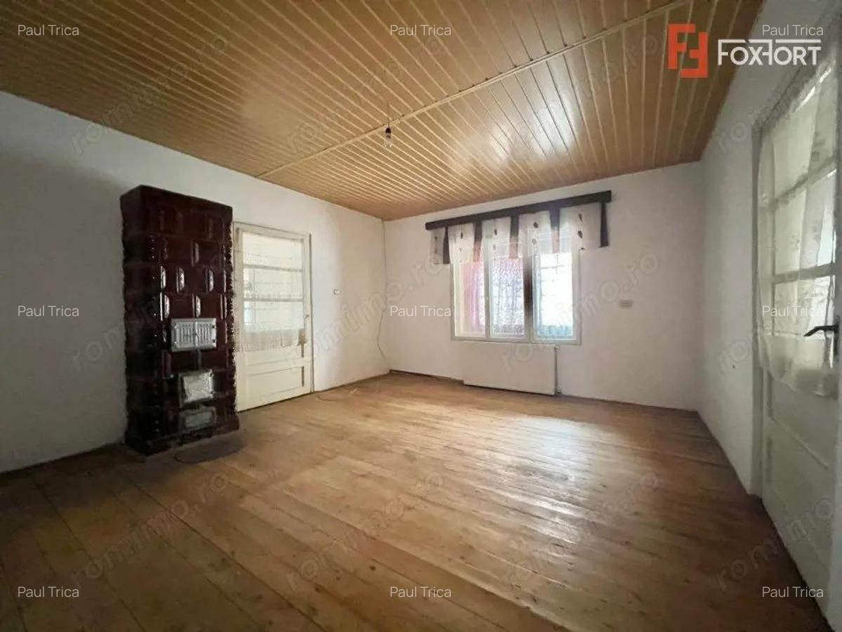 Casa individuala cu 3 camere si teren de 952 mp, zona Crisan - 19