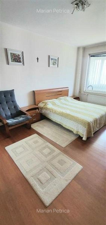 Apartament cu 3 camere decomandat în Tei - 5
