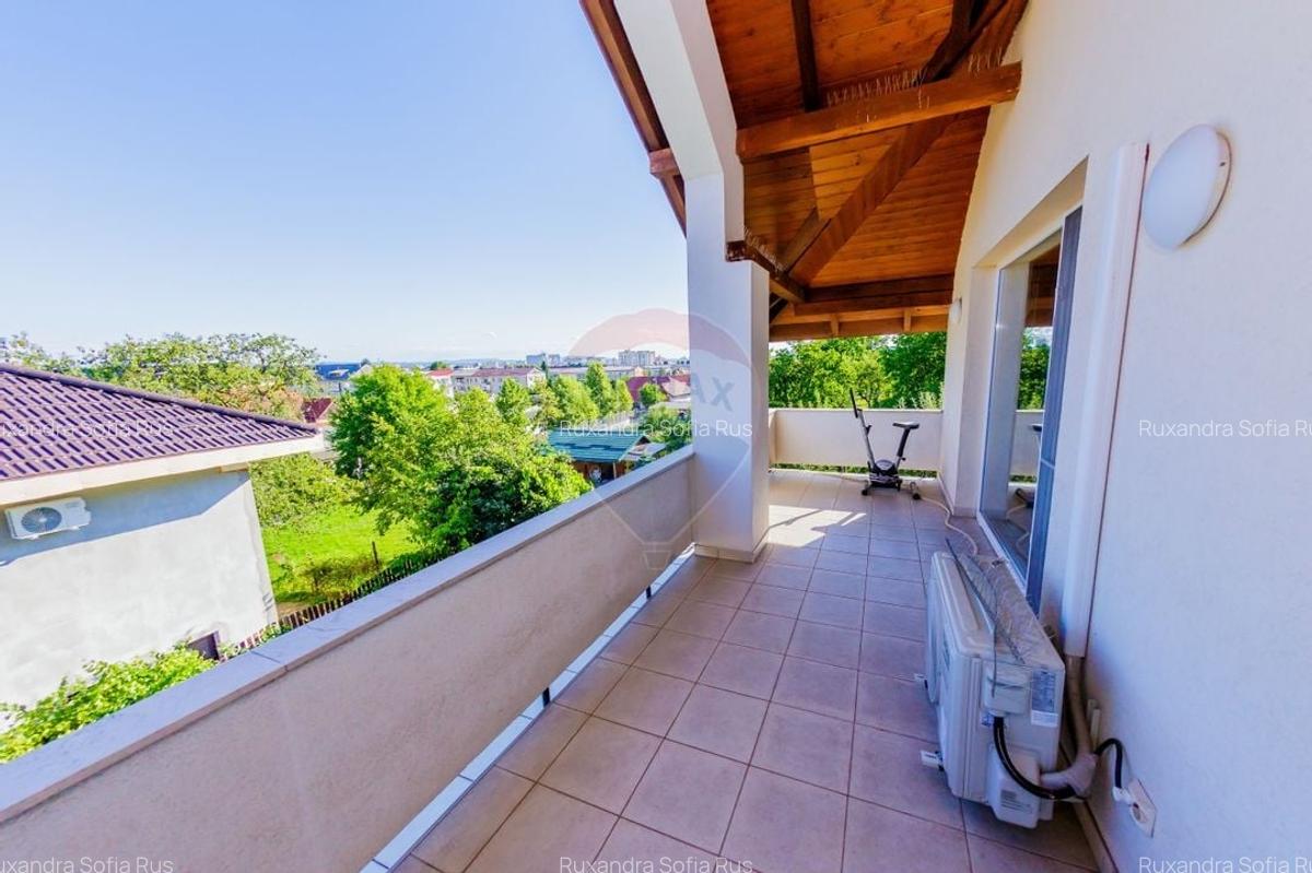 Casa eleganta in zona exclusivista, cu priveliste de vis - 18