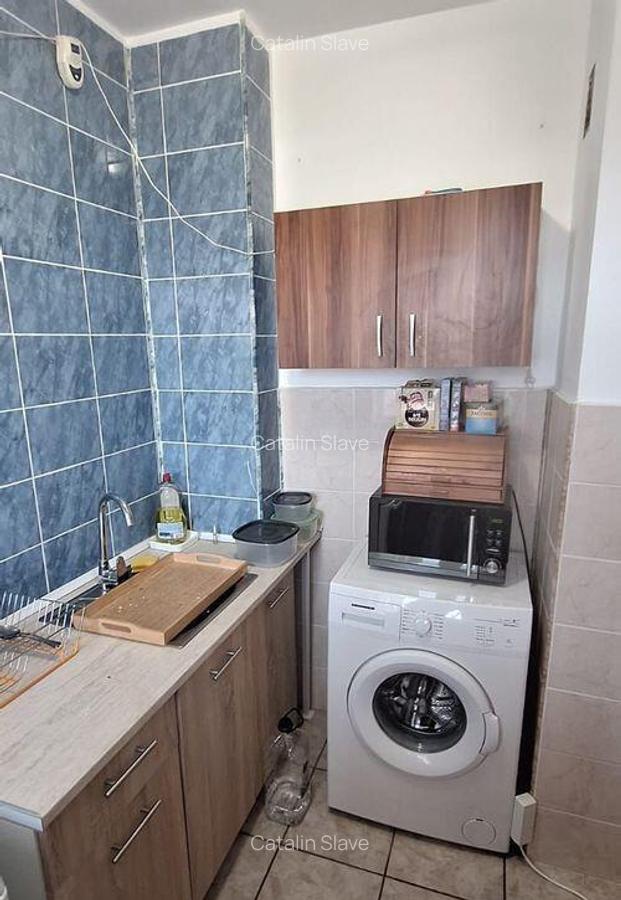 Garsoniera renovata - stradal pe Calea Vitan - Mihai Bravu - 8