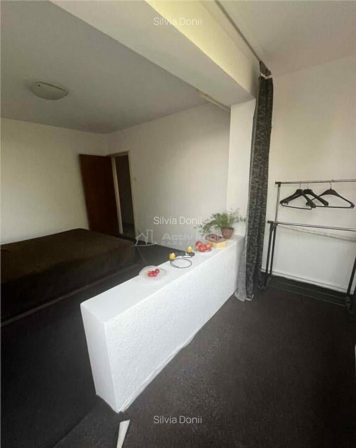 Apartament 3 camere - decomandat - bd.Timisoara - 2