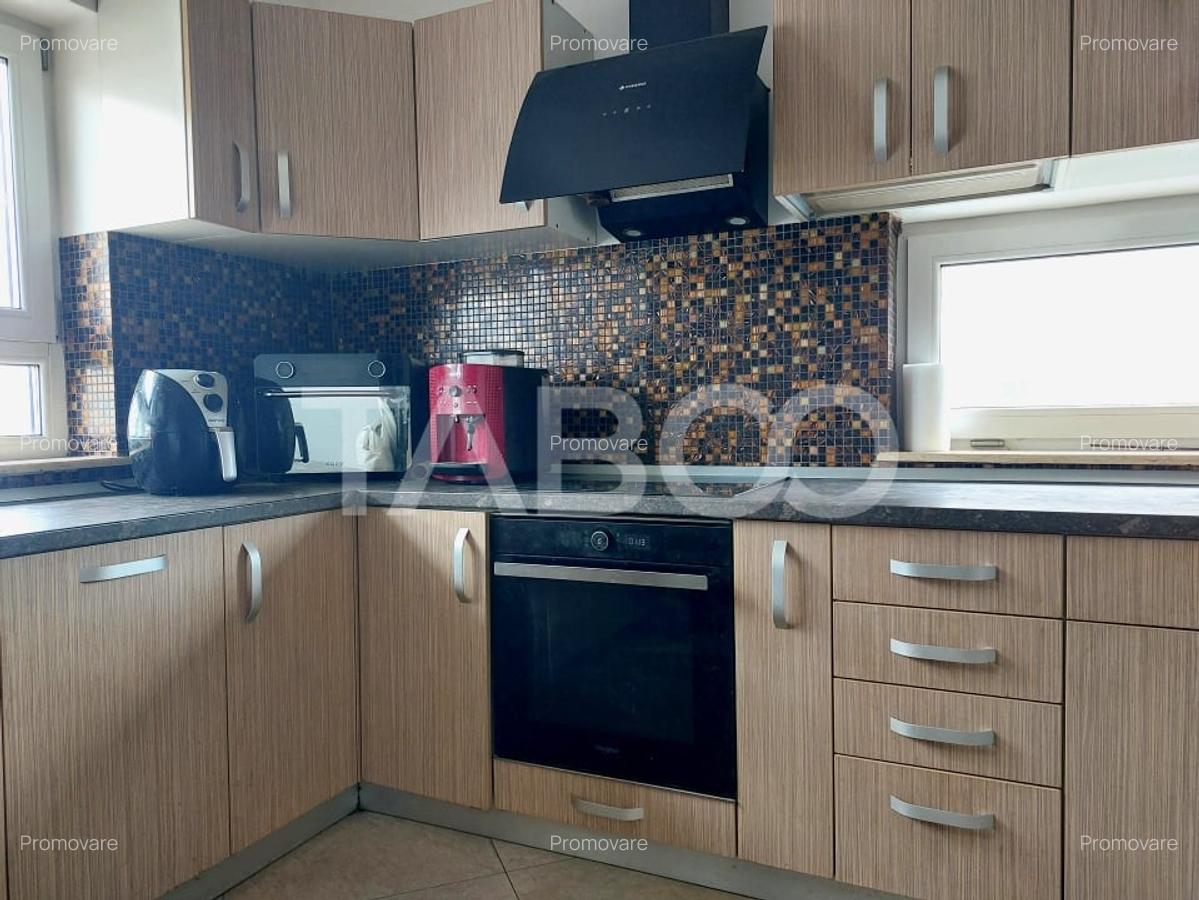 Casa individuala 4 camere P+1E 118 mp 322 mp parcela teren Cisnadie - 2