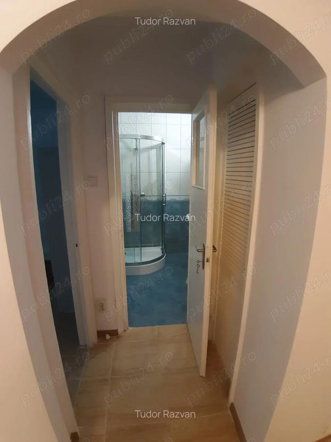 Inchiriez spa?iu nereziden?ial in bloc 4 et. - 3 Inchiriez spa?iu nereziden?ial in bloc 4 et. - 3