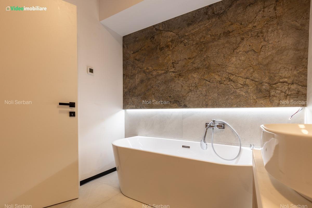 Apartament 3 camere, central, zona de case, bloc 2025 - 15