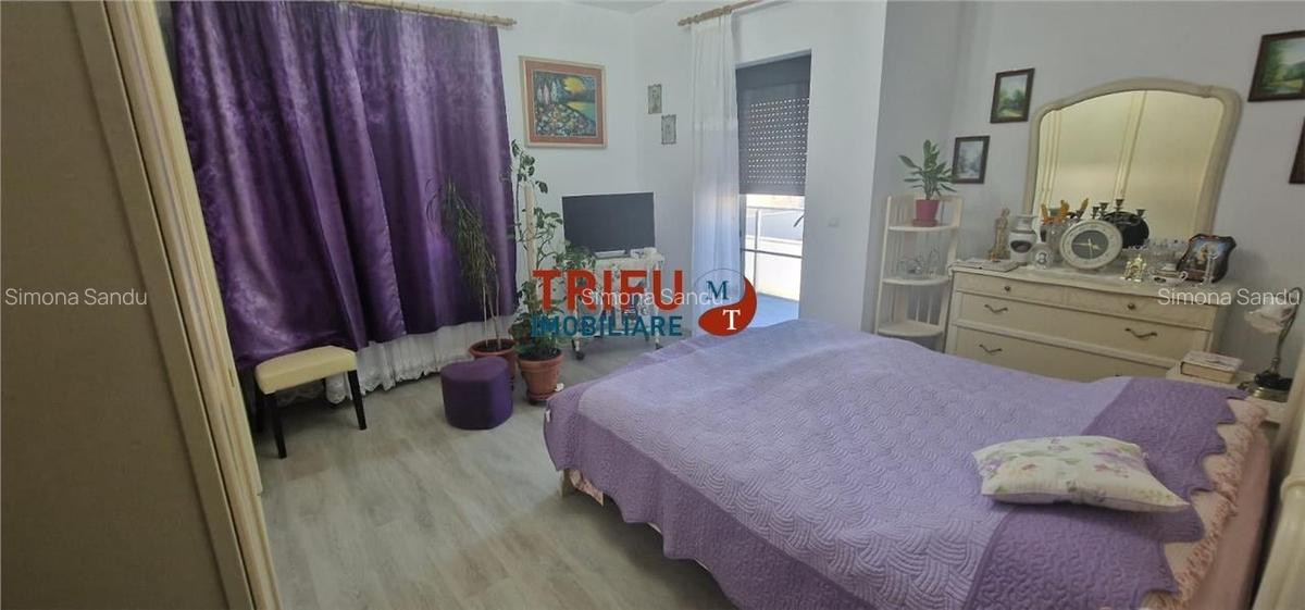 Apartament cu 3 Camere Disponibil pentru Vânzare în Alba Iulia, Zona A - 4