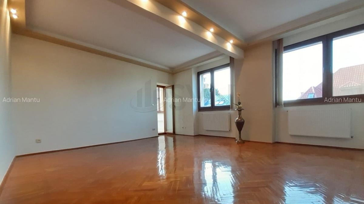 Apartament cu 3 camere semidecomandat în Cotroceni - 2